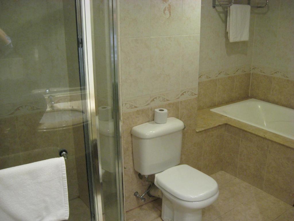 Casuarina Hotel Кота Кинабалу Стая снимка